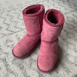 Pink short Uggs